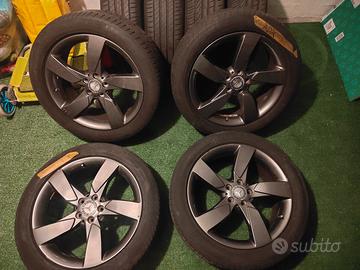 Cherchi con gomme R19 per Mercedes 