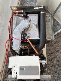 Caldaia a condensazione 35 kwt come ricambi