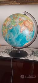 Mappamondo luminoso 