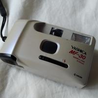 Macchina fotografica Yashica MF-30 funzionante