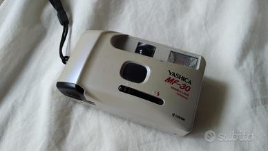 Macchina fotografica Yashica MF-30 funzionante