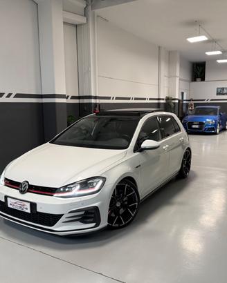 Volkswagen Golf GTI Performance Full Tetto Pelle