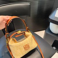 Borse intrecciate alla moda Loewe