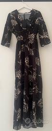 Vestito nero con fiori bianchi maniche 3/4
