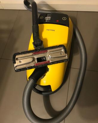 aspirapolvere Miele 1500W