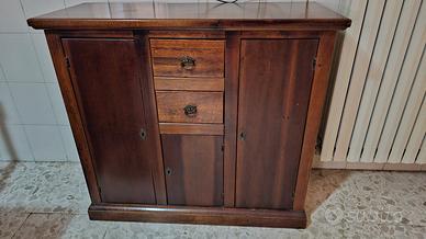 Credenza arte povera