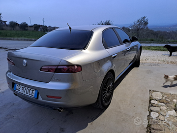 Alfa Romeo 159