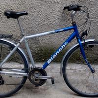 Alluminio Bianchi Spillo Rubino 28" 21V Shimano