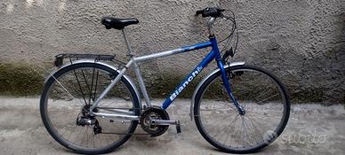 Alluminio Bianchi Spillo Rubino 28" 21V Shimano