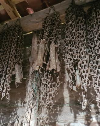 Cravatte in ferro per allestimento ponteggi 