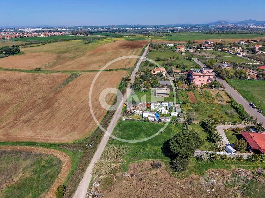 Terreno di 720 m² a Roma - Vista 4