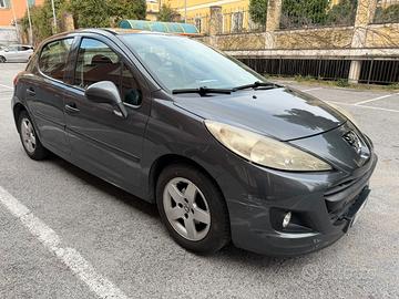 Peugeot 207 1.4 Benzia gpl valido fino 2029