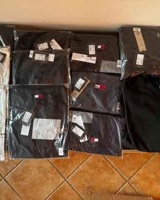 STOCK VESTITI TOMMY HILFIGHER/JEANS