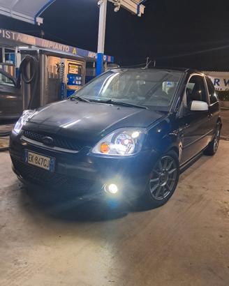 ford fiesta 2005 1.6 