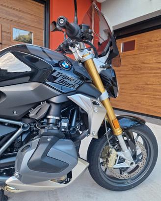 BMW R 1250 R Triple Black