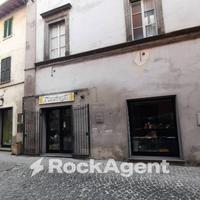 LOCALE COMMERCIALE CENTRO STORICO