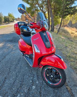 CERCHI E GOMME VESPA GTS 2016