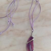 Collana con pendente in vetro 