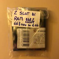2 slot RAM da 1 GB