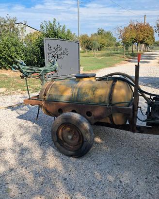 Botte per trattamenti/diserbo