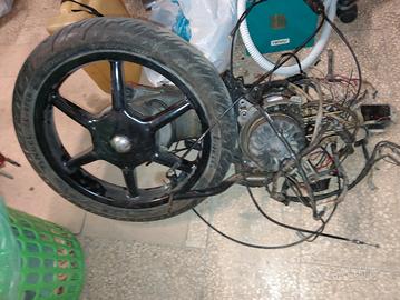 leggere descrizione ricambi vespa et4/2 liberty