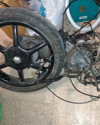 leggere descrizione ricambi vespa et4/2 liberty