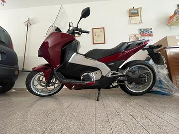 Honda Integra 700