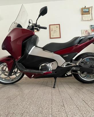 Honda Integra 700