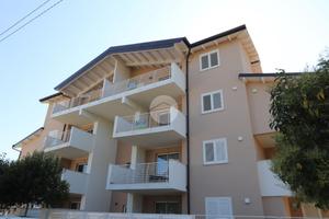 3 LOCALI A NERETO