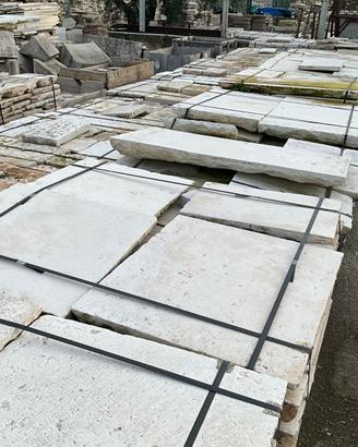 Basole antiche di recupero interno esterno