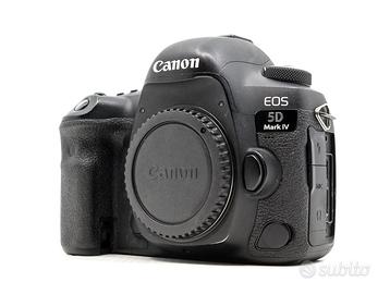 Canon 5D Mark IV (GARANZIA 2 ANNI)