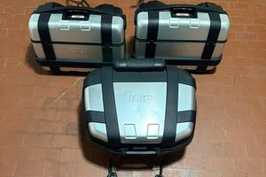 Kit bauletto e valigie laterali Givi Trekker