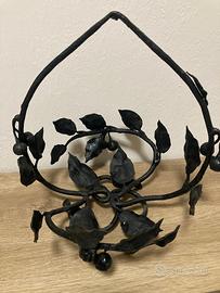 Cestino portaoggetti in ferro battuto