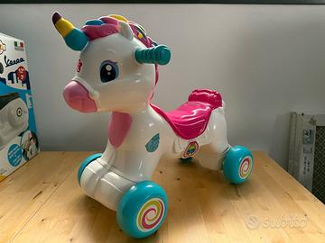 Dondolo unicorno
