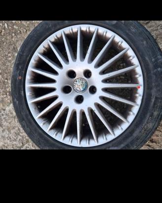 cerchi alfa 159 da 17 pollici