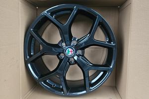 4 cerchi Nuovi 19 Originali Alfa romeo Tonale 159 