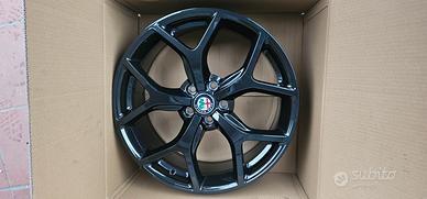 4 cerchi Nuovi 19 Originali Alfa romeo Tonale 159 