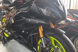 Yamaha R6