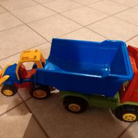 trattore e ruspa giocattolo