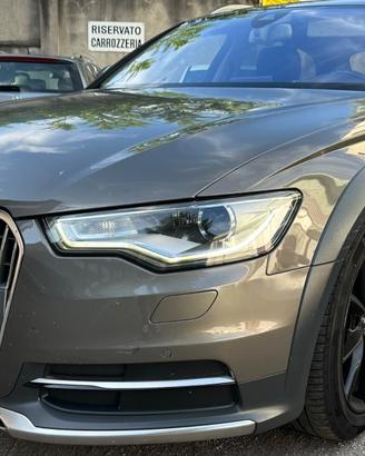 Audi A6 allroad 3.0 TDI 245 CV S tronic Business p