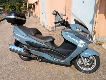 Burgman 400 €1900