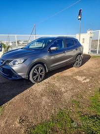 NISSA QASHQAI