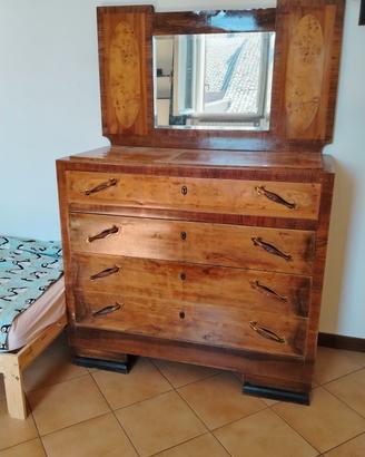 Comò in legno 4 cassetti e specchio