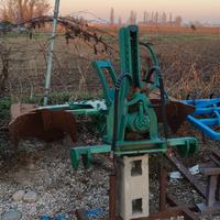 aratro monovomere idraulico 