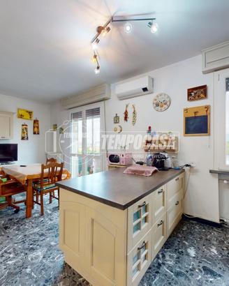 Ampio quadrilocale con ascensore