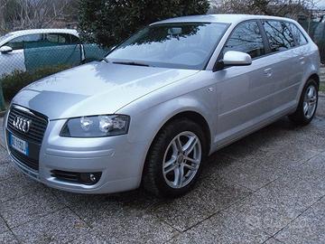 AUDI A3 SPB 2° serie 1.6 benzina 102 CV anno 2006
