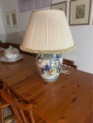 Lampada da arredo con vaso