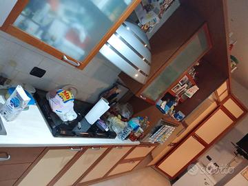 cucina con tavolo scavolini