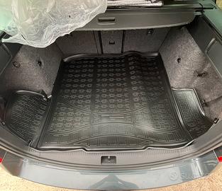 Vasca Baule Bagagliaio Skoda Octavia