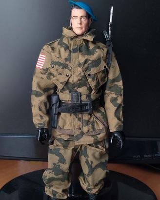 Hero force con divisa mimetica